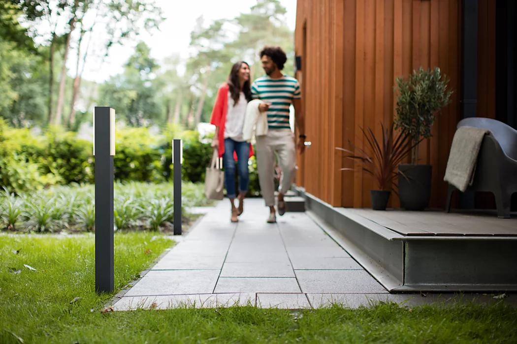 Stalp LED pentru exterior Philips STRATOSPHERE, 3.8W, 800 lm, lumina neutra (4000K), IP44, 770x60x76mm, Antracit