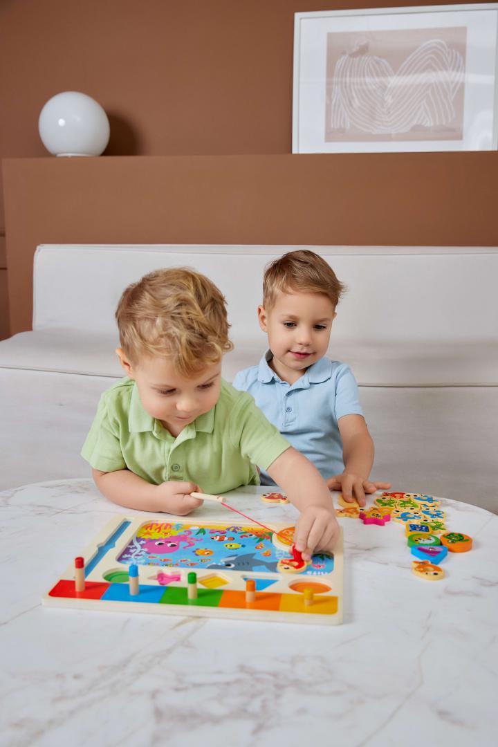 Kids Hits PLACA DE SORTARE MERGEM LA PESCUIT, LEMN
