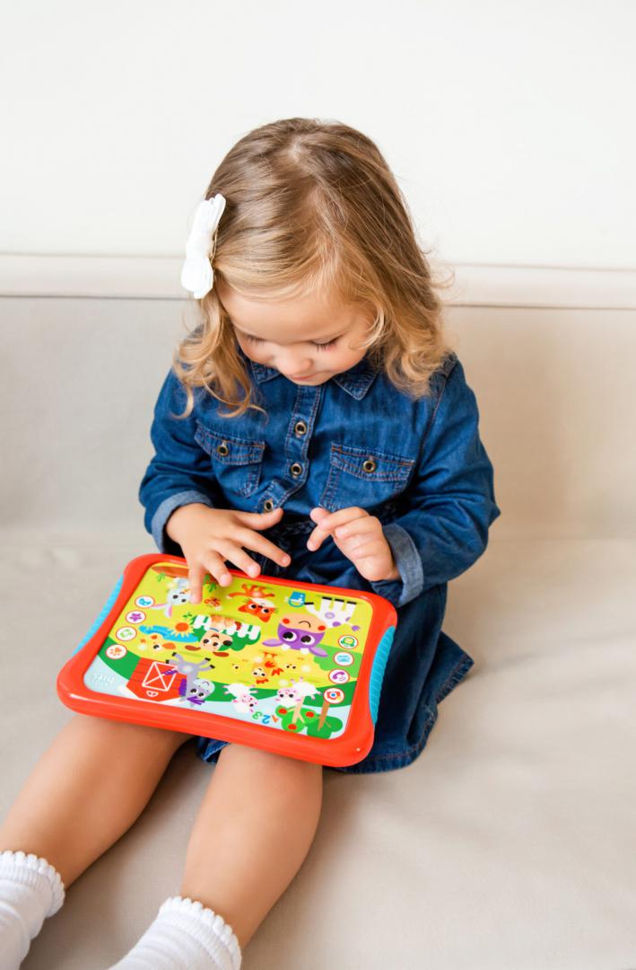 Kids Hits PRIMA MEA TABLETA, VIATA LA FERMA