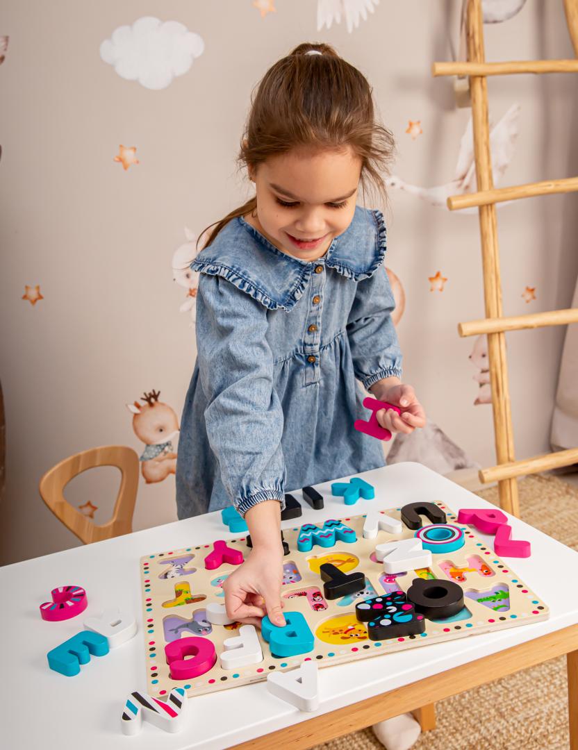 Kids Hits PLACA DE SORTARE ABC, JUCARIE LEMN