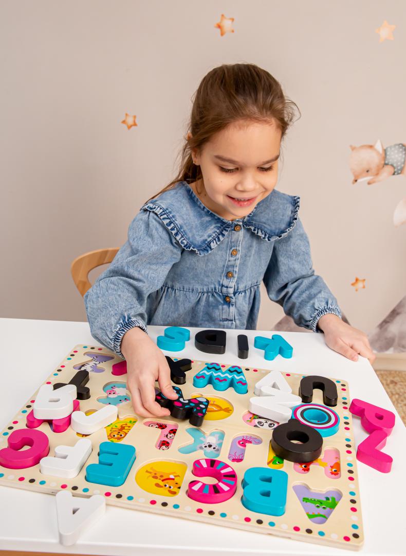 Kids Hits PLACA DE SORTARE ABC, JUCARIE LEMN