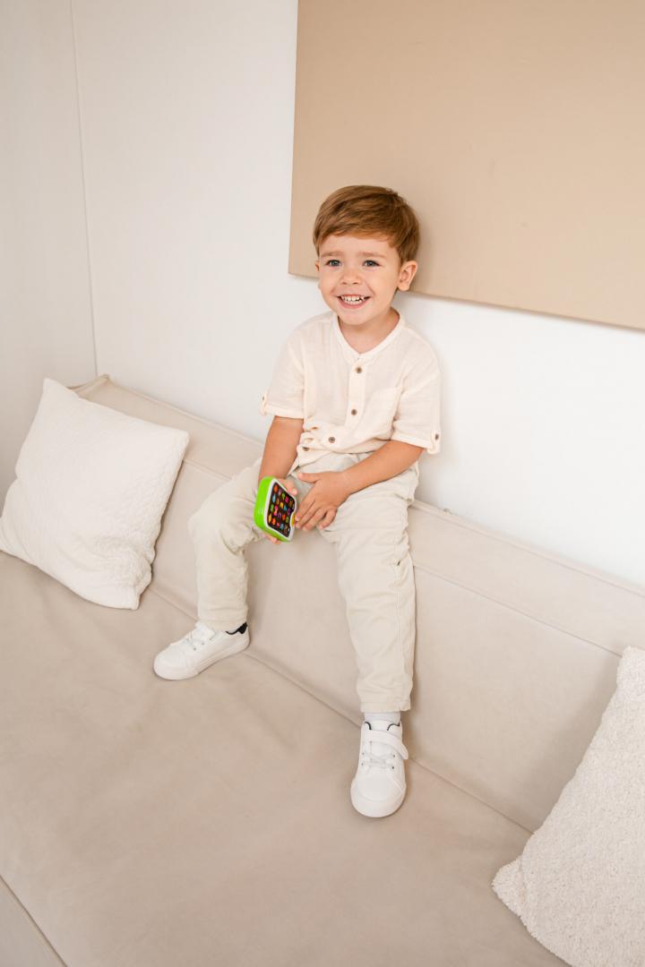 Kids Hits JUCARIE-TELEFONUL INTELIGENT