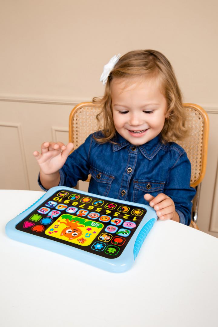 Kids Hits PRIMA MEA TABLETA INTERACTIVA