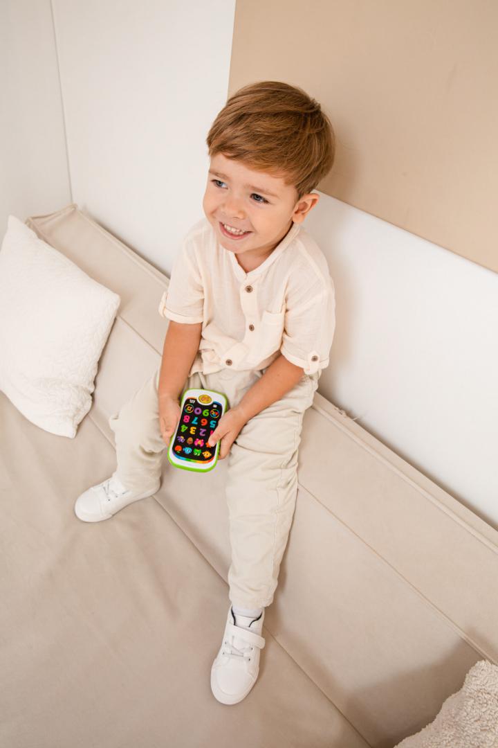 Kids Hits JUCARIE-TELEFONUL INTELIGENT
