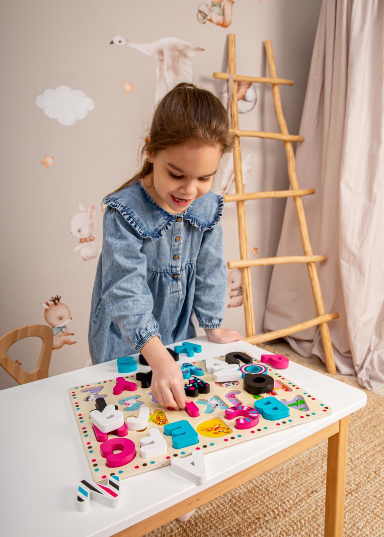 Kids Hits PLACA DE SORTARE ABC, JUCARIE LEMN