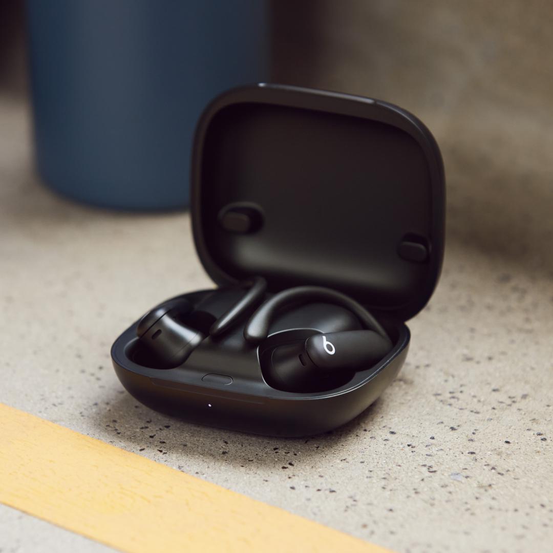 Powerbeats Fit True WI-FI Anc Bk (Powerbeats Fit - Wireless Noise-Cancelling Workout Earbuds with Ultimate Secure...)