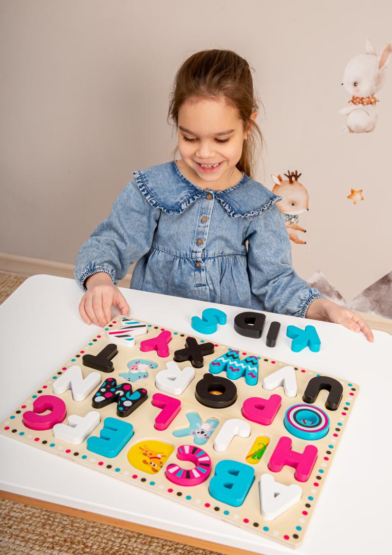 Kids Hits PLACA DE SORTARE ABC, JUCARIE LEMN