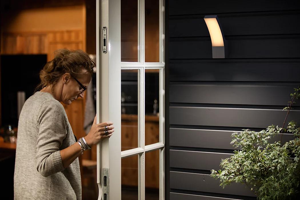 Splay Ue Wa 3.8W 27K An Hv 06 (Aplica LED pentru exterior Philips Splay)