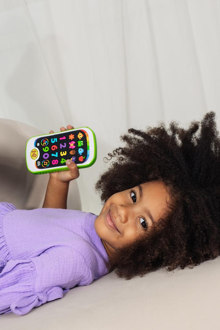 Kids Hits JUCARIE-TELEFONUL INTELIGENT