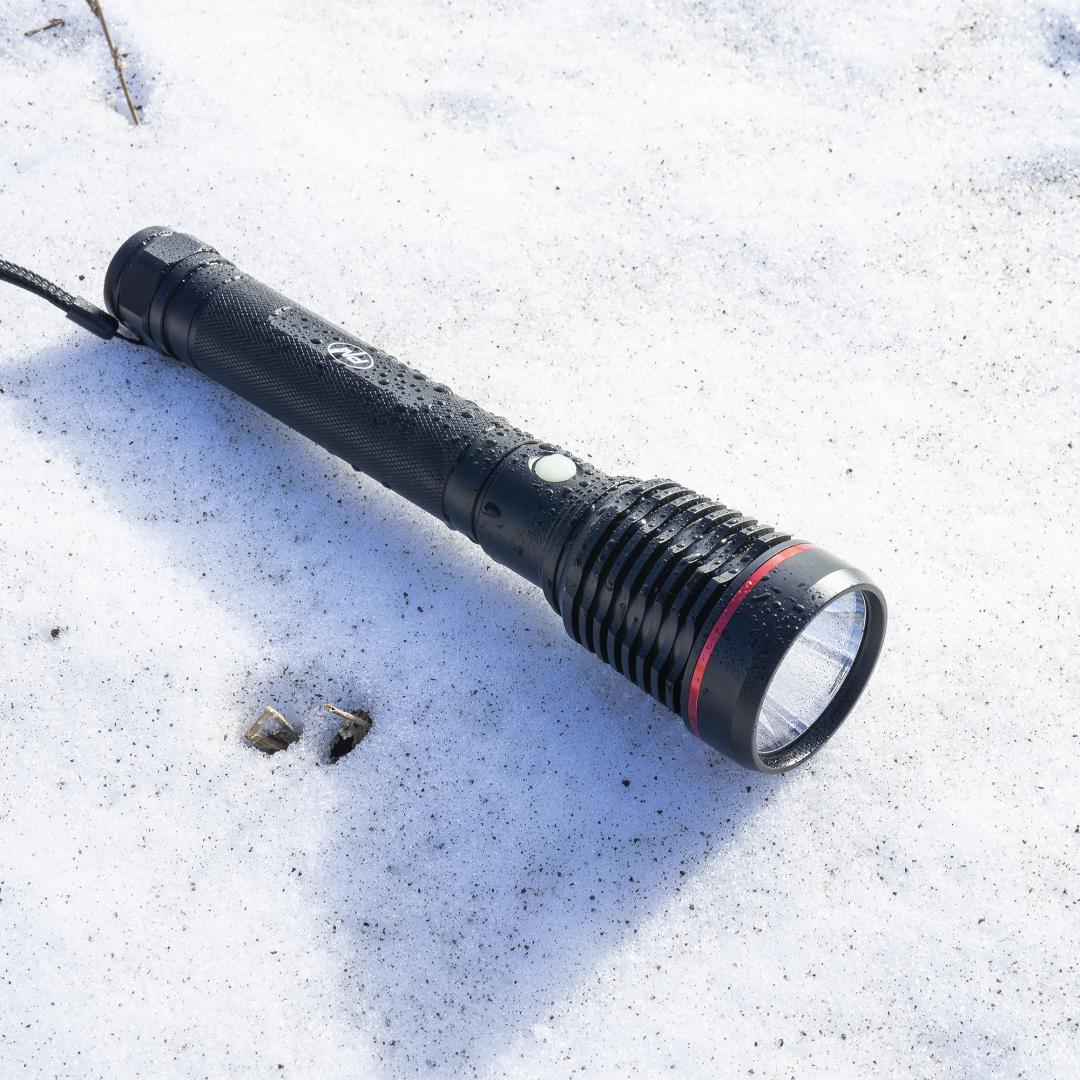 Pni Lanterna LED Aluminiu 1000LM 8000MAH (Lanterna Pni Adventure F420 din aluminiu cu LED 1000lm pana la 420m)