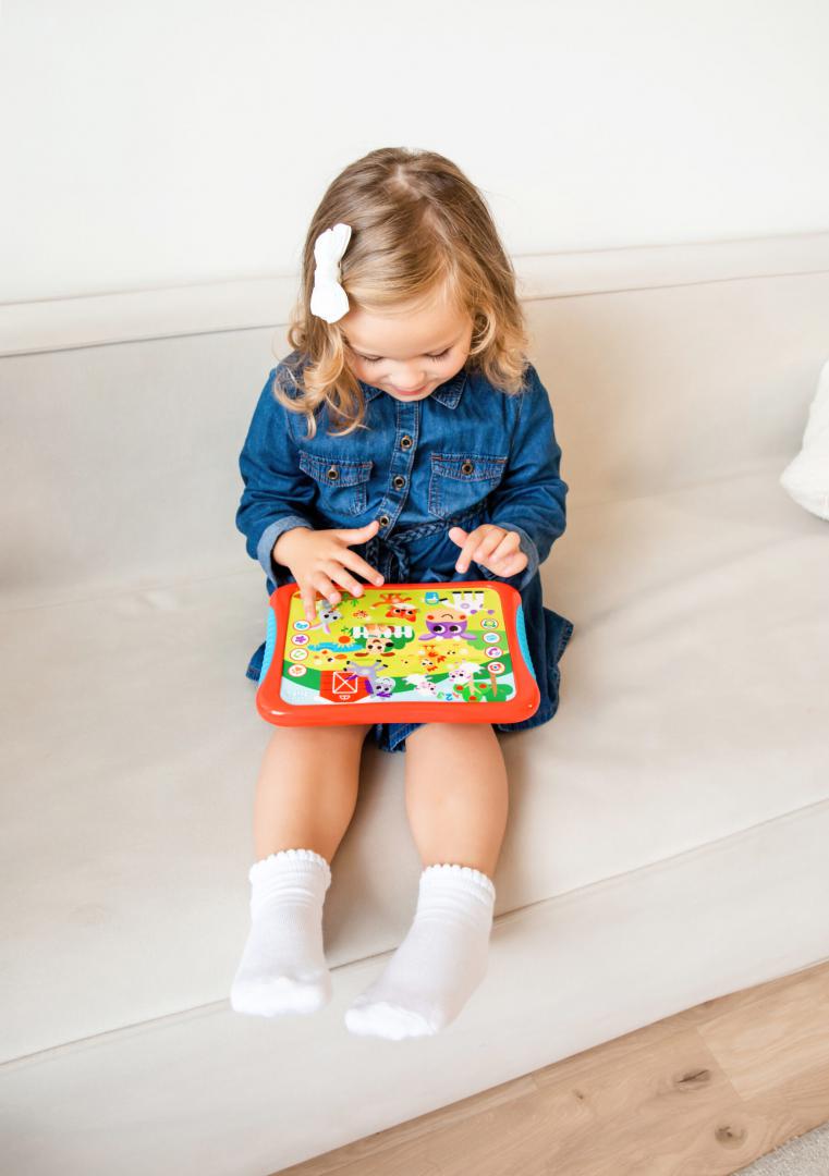 Kids Hits PRIMA MEA TABLETA, VIATA LA FERMA