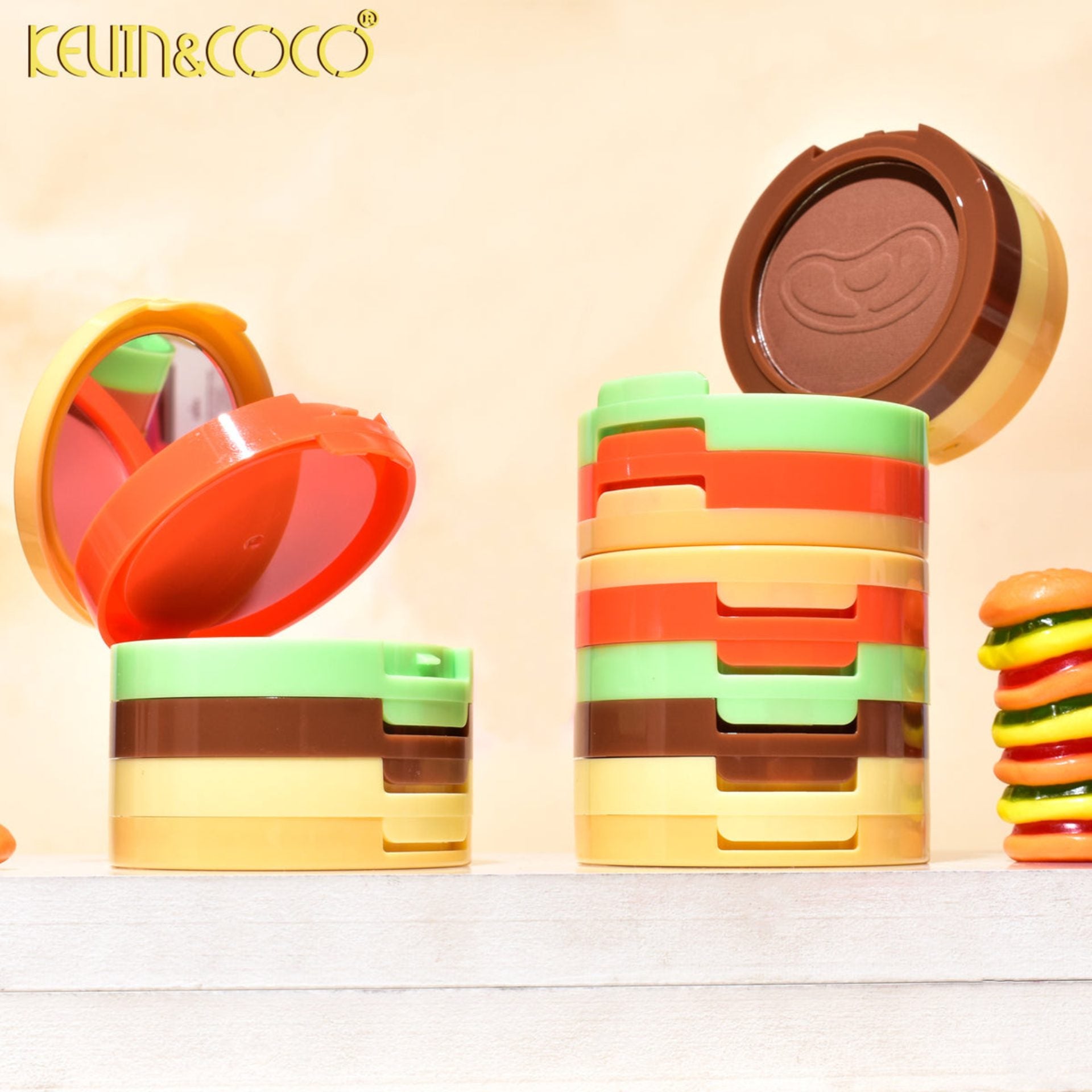 Paleta Multifunctionala, Kevin&Coco, Model Burger, Set Machiaj 5 in 1, Blush, Iluminator, Contur, Pudra, Design Compact, 122 g, 8.7 x 8.7 x 6 cm, Nuanta 02