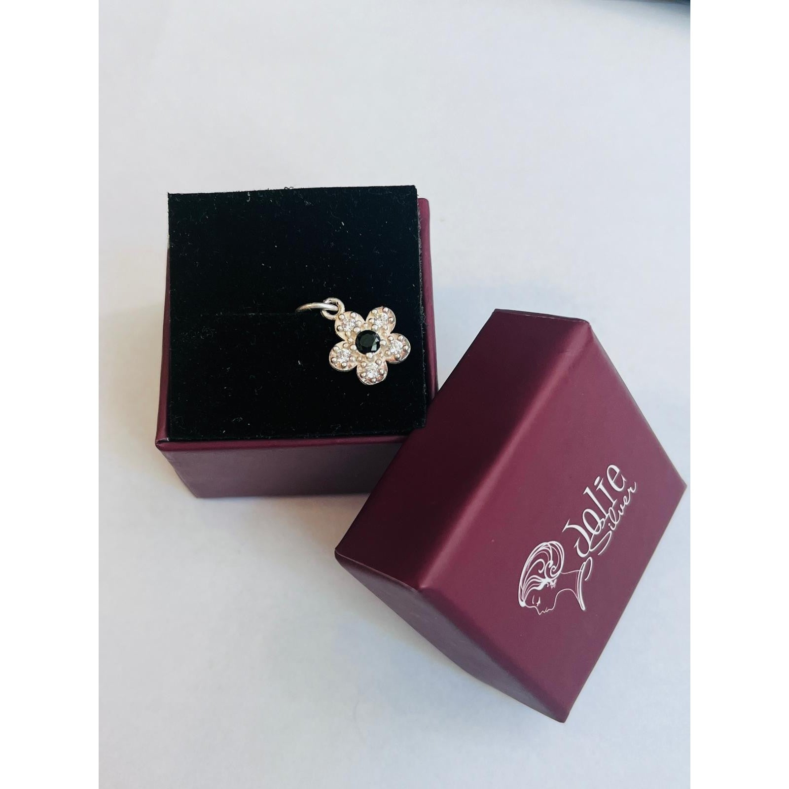 Pandantiv din Argint 925, Model Floare Cu Pietre, 0.9 g, 1 x 1 cm, Alb