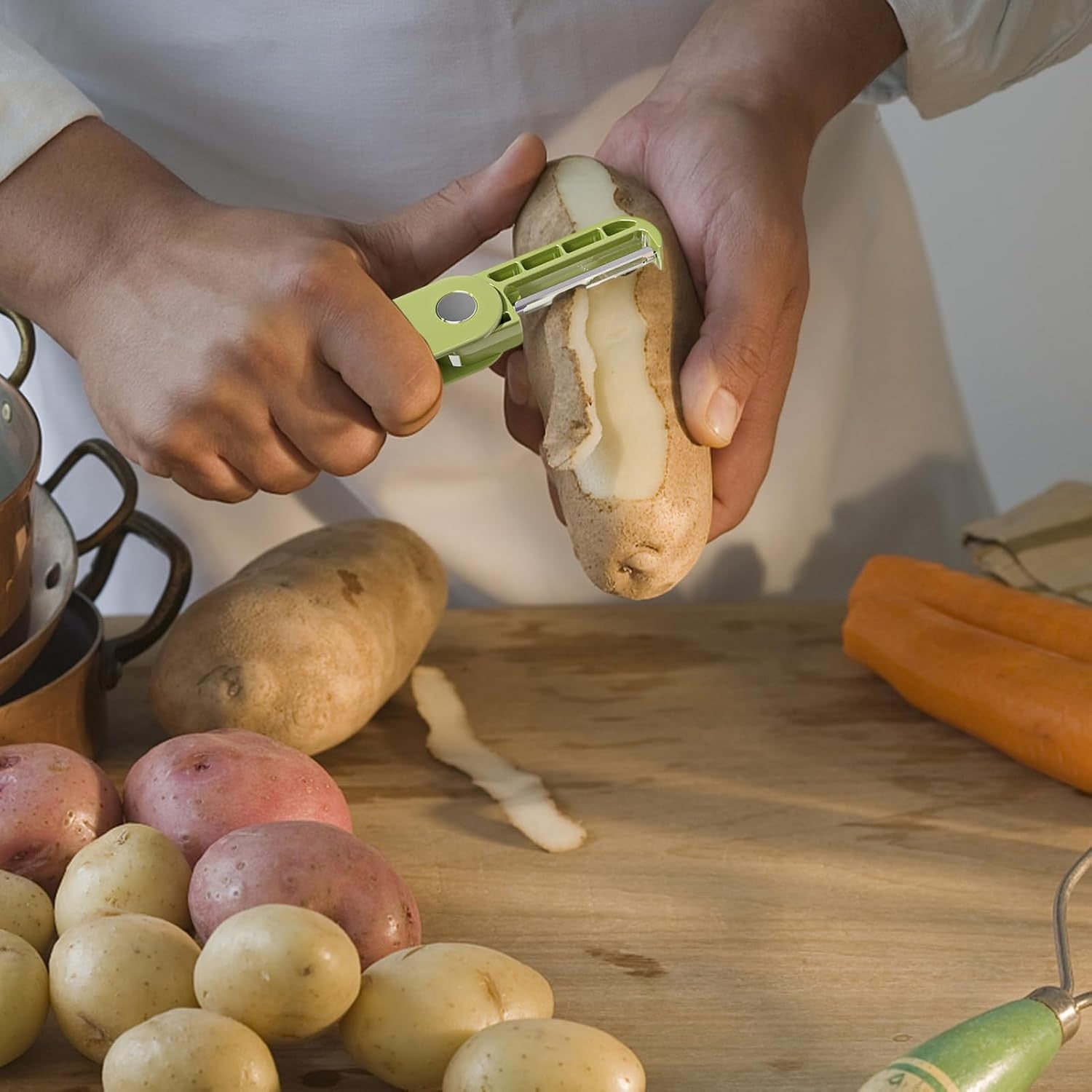 Peeler pentru Legume si Fructe, 3.6 x 9.1 cm, Multifunctional, Curatator Pliabil, din ABS si Otel Inoxidabil, Verde