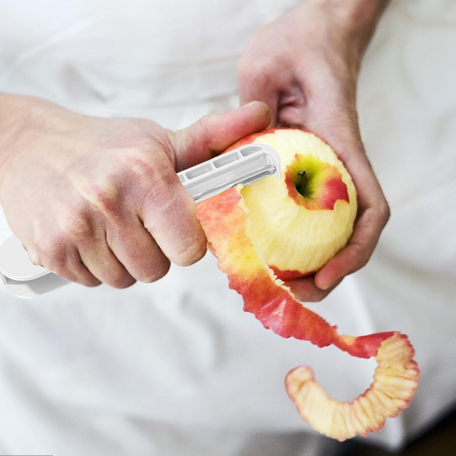 Peeler pentru Legume si Fructe, 3.6 x 9.1 cm, Multifunctional, Curatator Pliabil, din ABS si Otel Inoxidabil, Alb