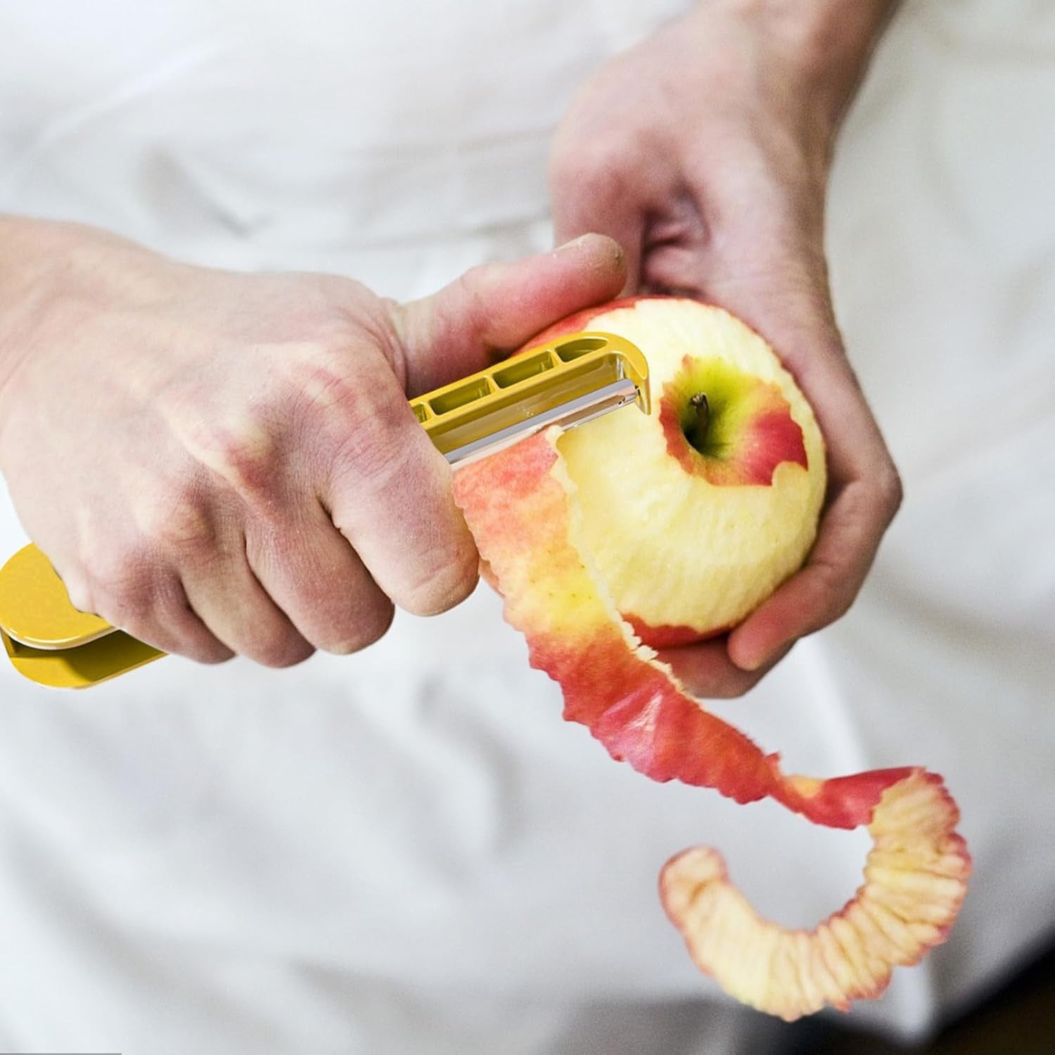 Peeler pentru Legume si Fructe, 3.6 x 9.1 cm, Multifunctional, Curatator Pliabil, din ABS si Otel Inoxidabil, Galben