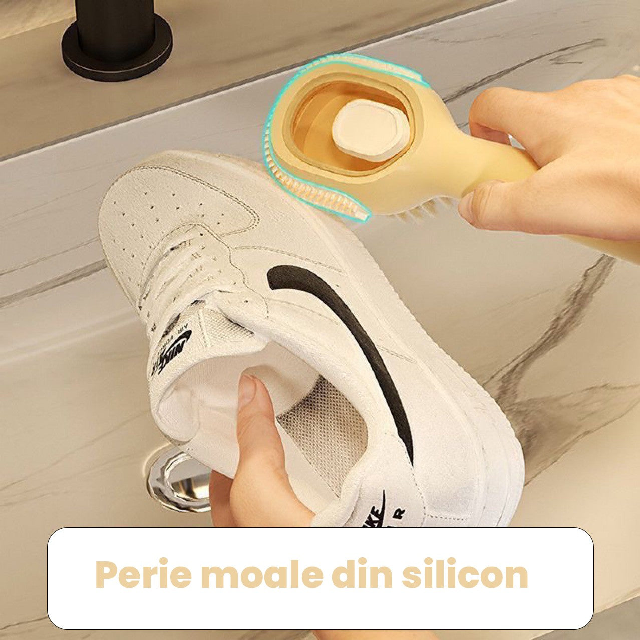 Perie pentru Curatare Incaltaminte cu Recipient pentru Detergent, Perie Multifunctionala pentru Incaltaminte si Lenjerie, cu Peri Moi, Fara Deteriorare, 22x6x4 cm, Galben