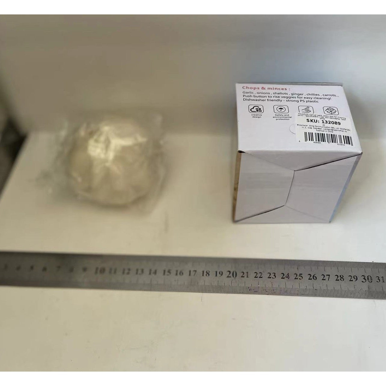 Presa Manuala pentru Usturoi, Model Usturoi, 7 x 7.5 cm, din Plastic, Alb