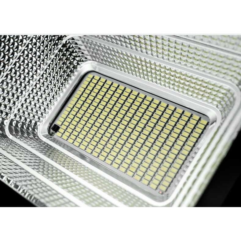 Proiector LED/Lampa solara de exterior, 22 cm x 27 cm, Rezistent la Apa IP67, cu Panou Solar, 248 LED SMD, 150 W, Senzor de lumina, Timer, cu Telecomanda, 2 moduri de iluminat, kit montaj inclus, Lumina Rece