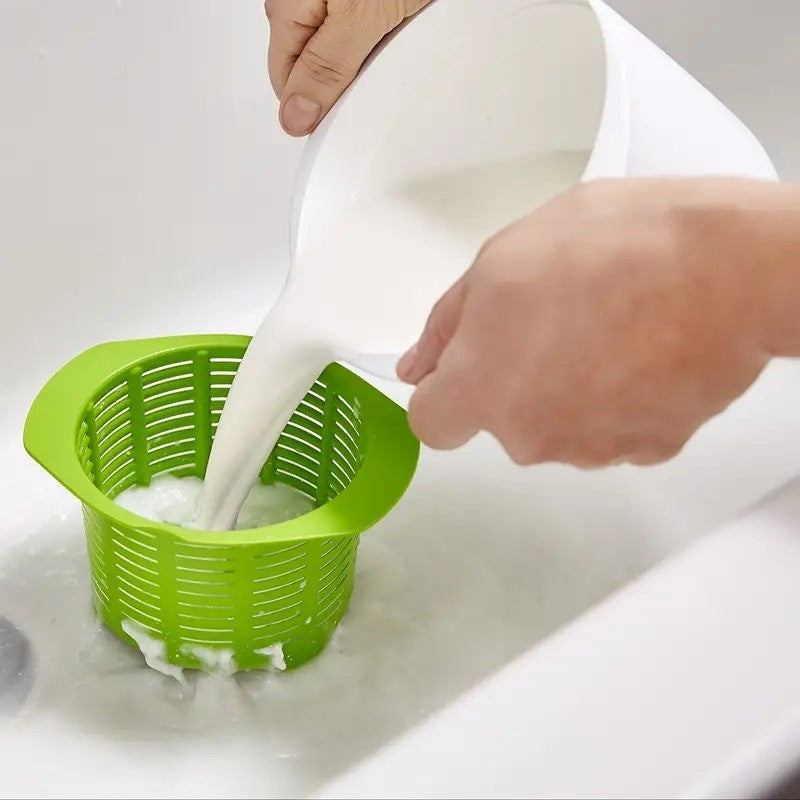Recipient pentru Preparat Branza, Capac de Silicon, Cheese Maker din Plastic, Strecuratoare, 17x14.5x12.8 cm, Verde