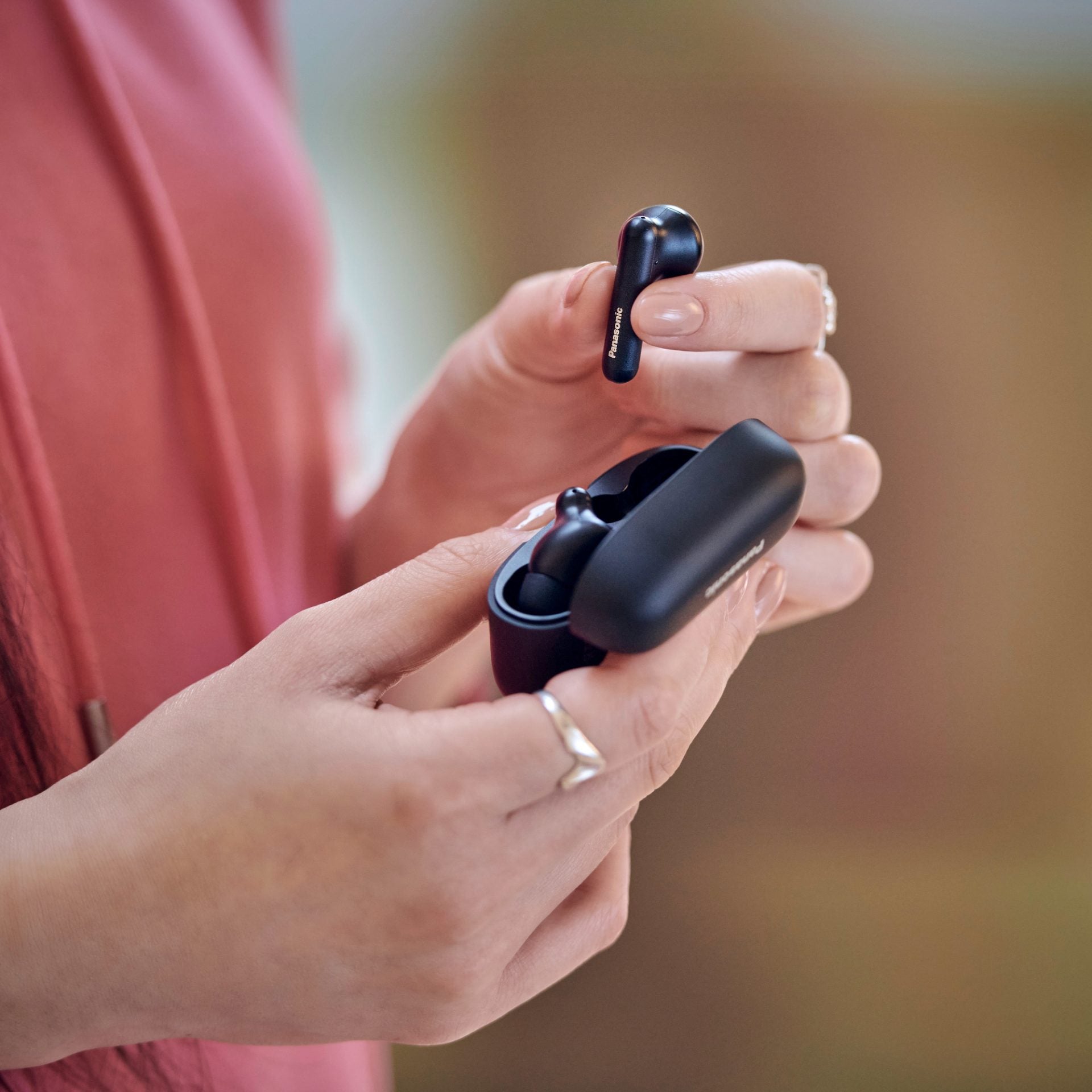 Casti, Panasonic, In-Ear True Wireless, IPX4, Bluetooth 5.3, Autonomie 26 ore, Driver 10 mm, Negru, RZ-B110WDE-K "RZ-B110WDE-K" (timbru verde 0.8 lei)