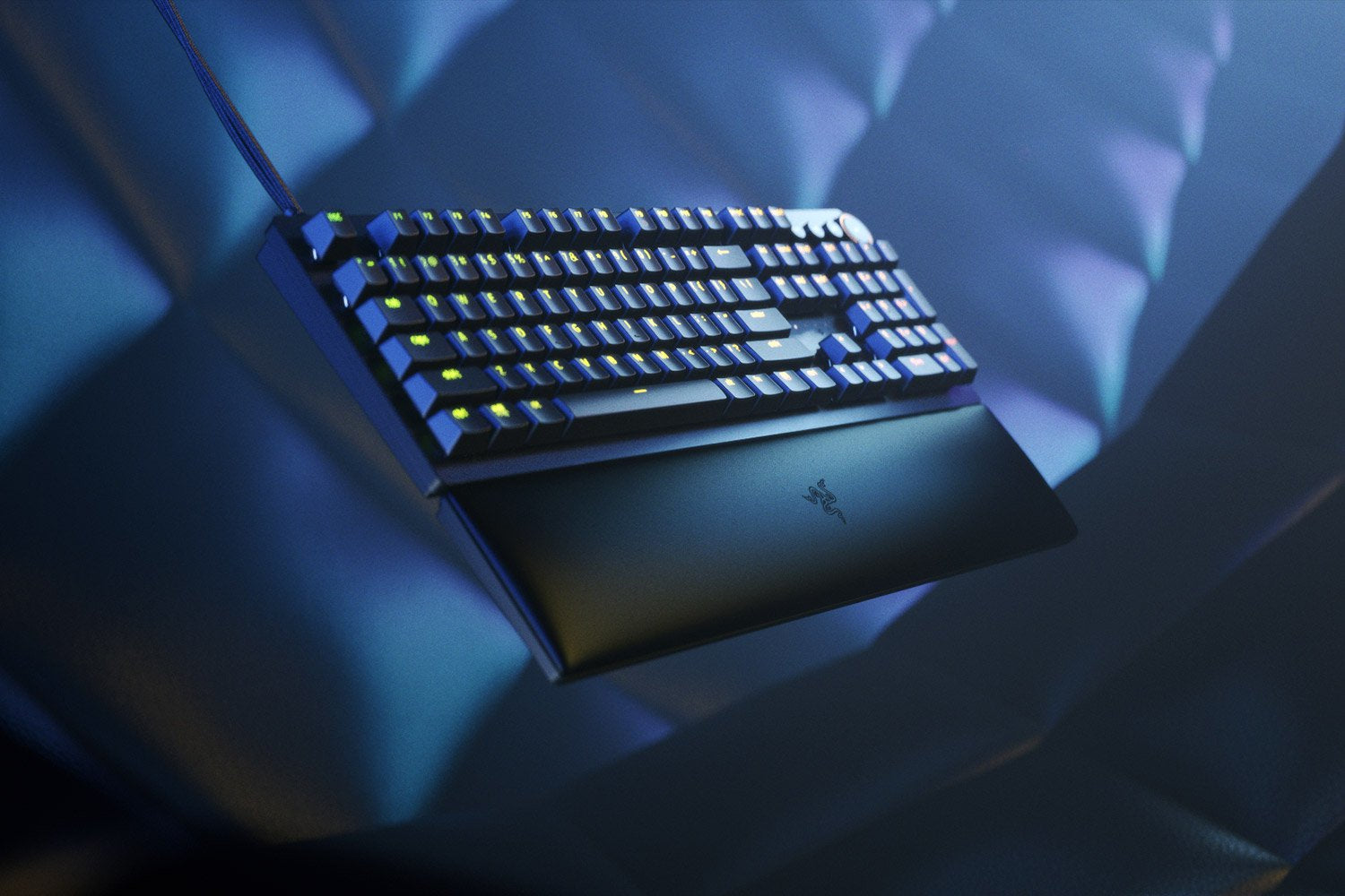 Tastatura Huntsman V2 Gaming Purple Switch - DE Layout Black "RZ03-03931000-R3G1"