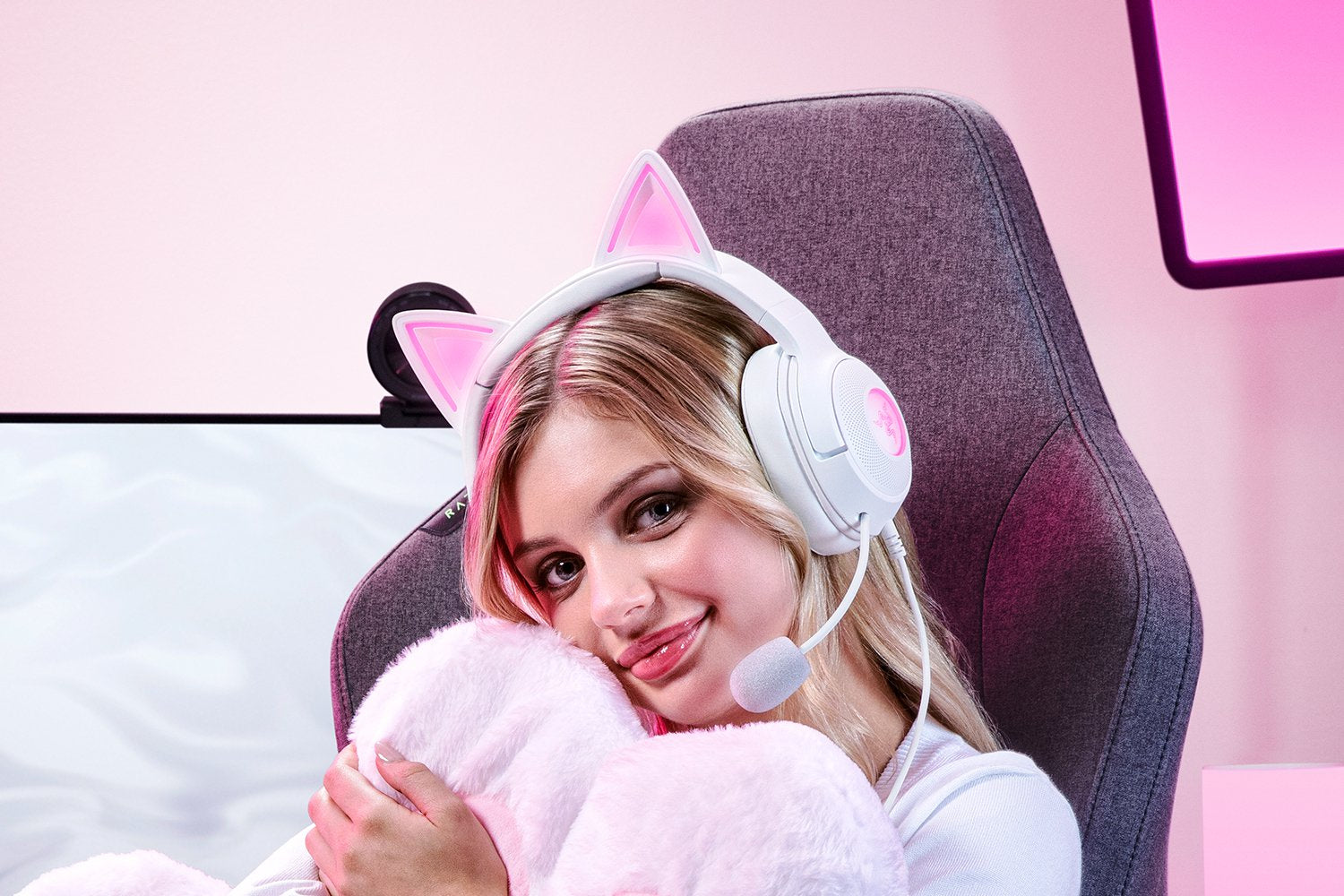 Casti Razer Kraken Kitty V2, alb "RZ04-04730600-R3M1"