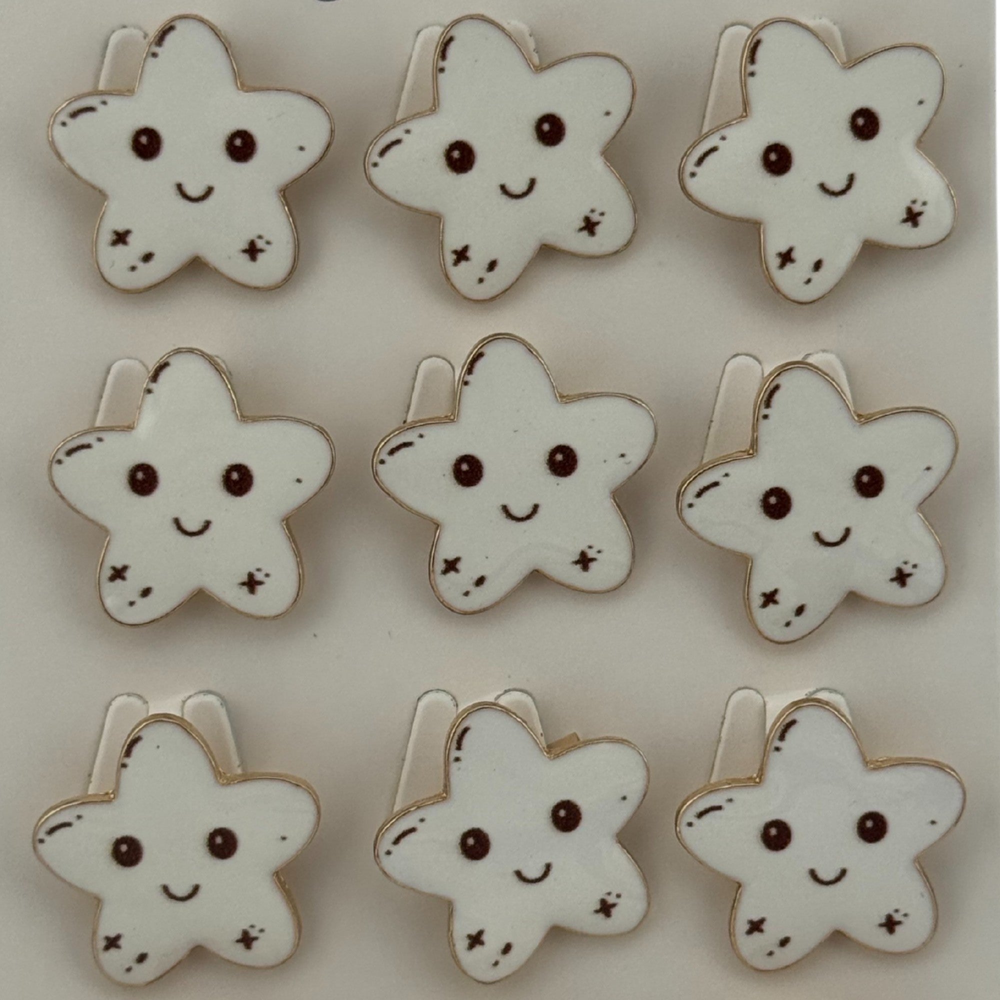 Set 12 Brose Martisor pentru Copii, Model Stea care Zambeste, Alb