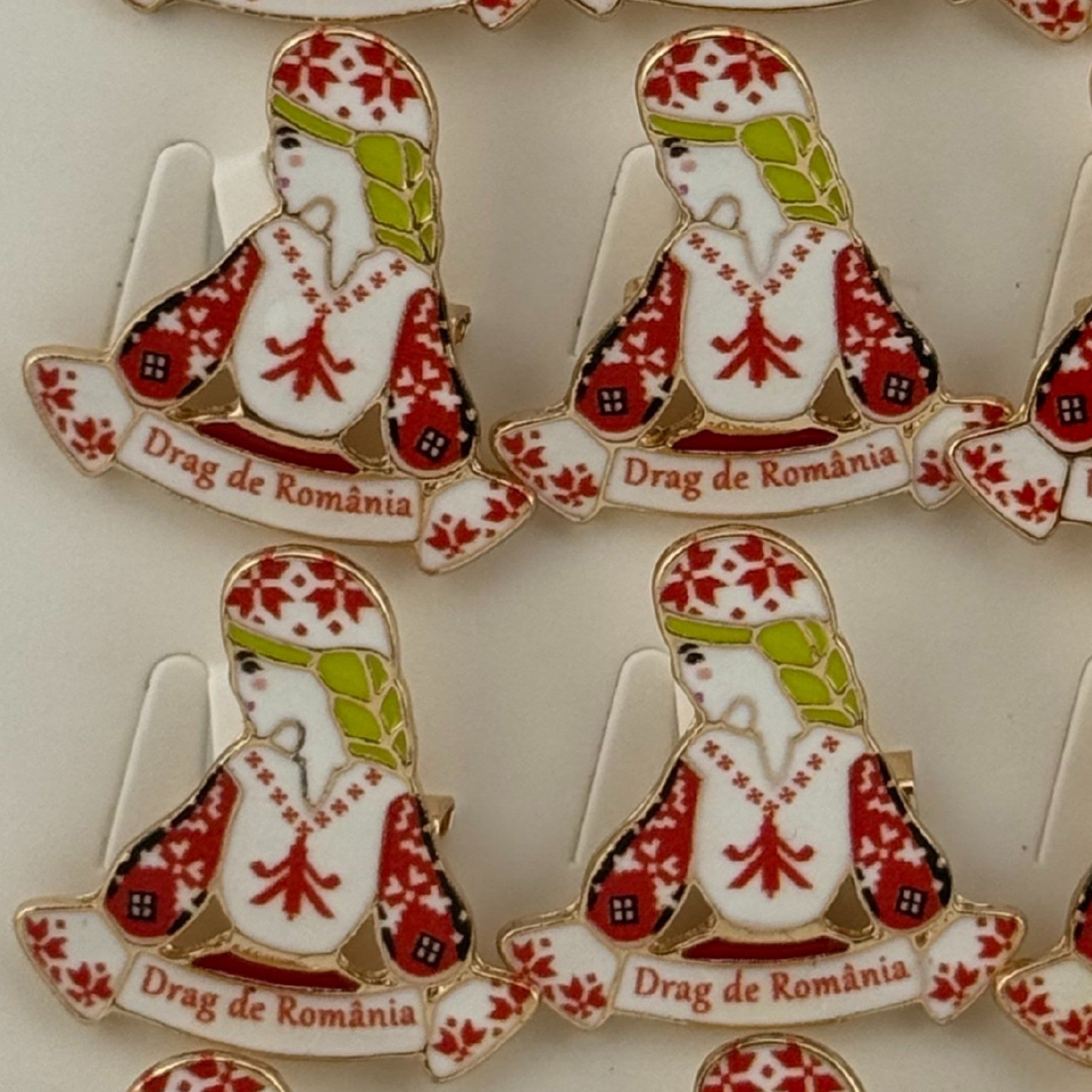 Set 12 Brose Martisor Primavara, Model Fata, Mesaj Drag de Romania, Multicolor