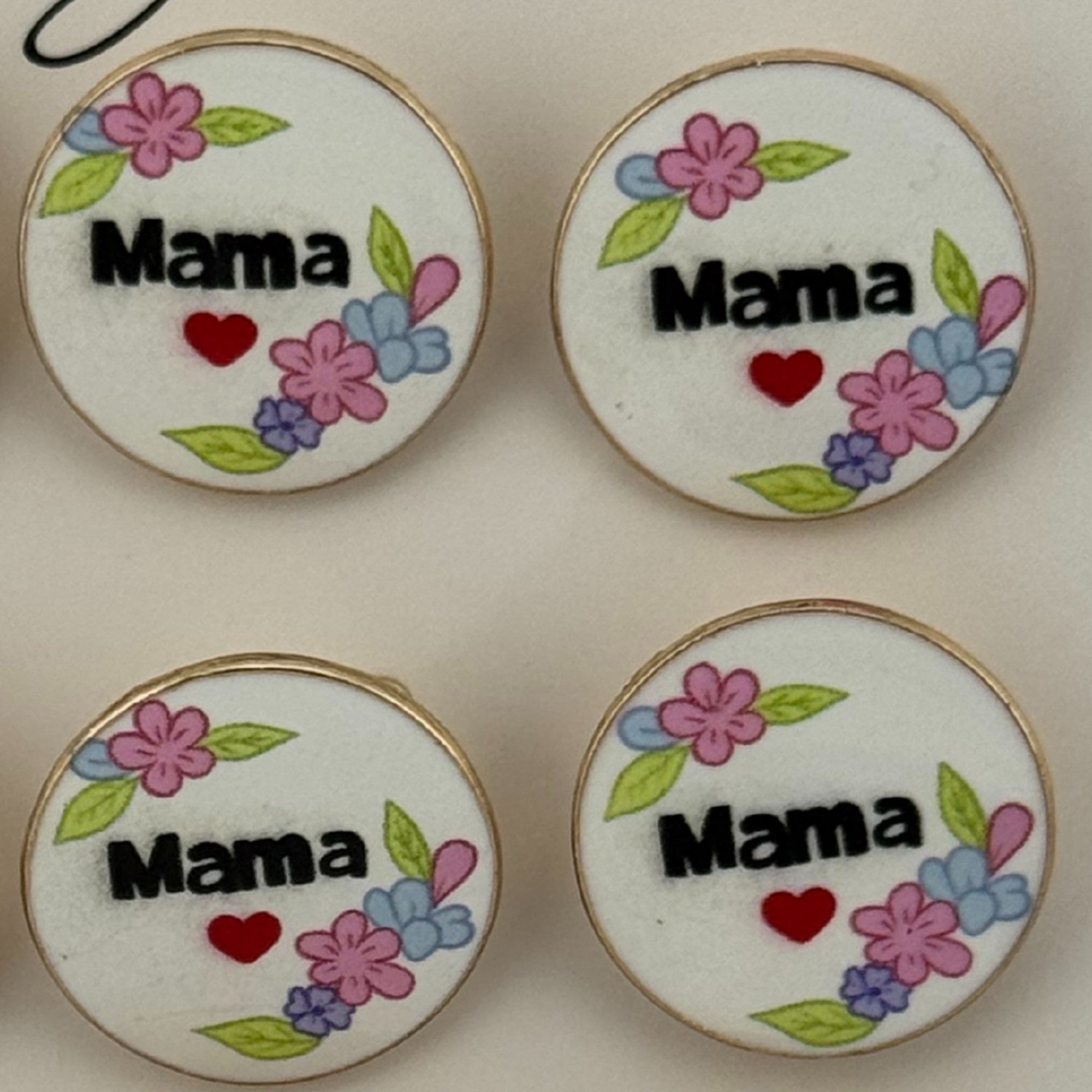Set 12 Brose Martisor Primavara, Model Rotund cu Flori, Mesaj Mama, Multicolor