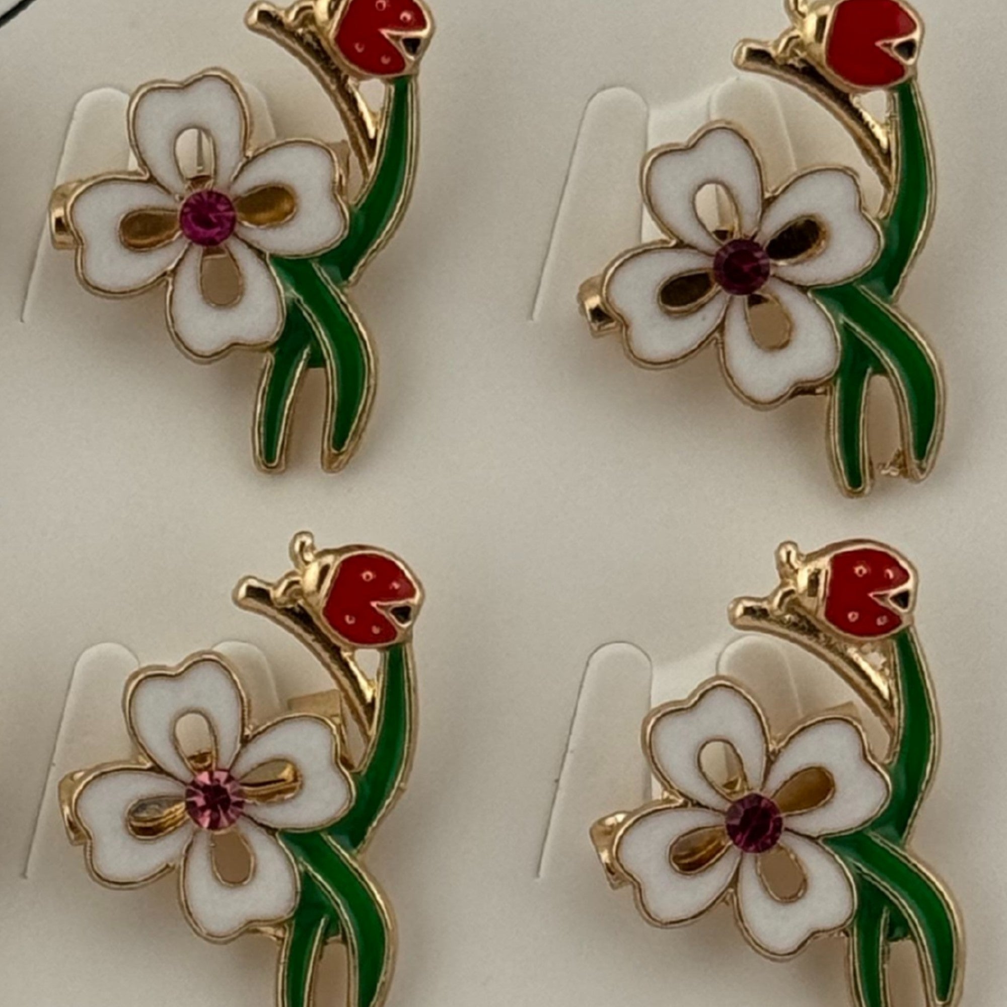 Set 12 Brose Martisor Primavara, Model Trifoi cu Buburuza, Verde Alb Rosu