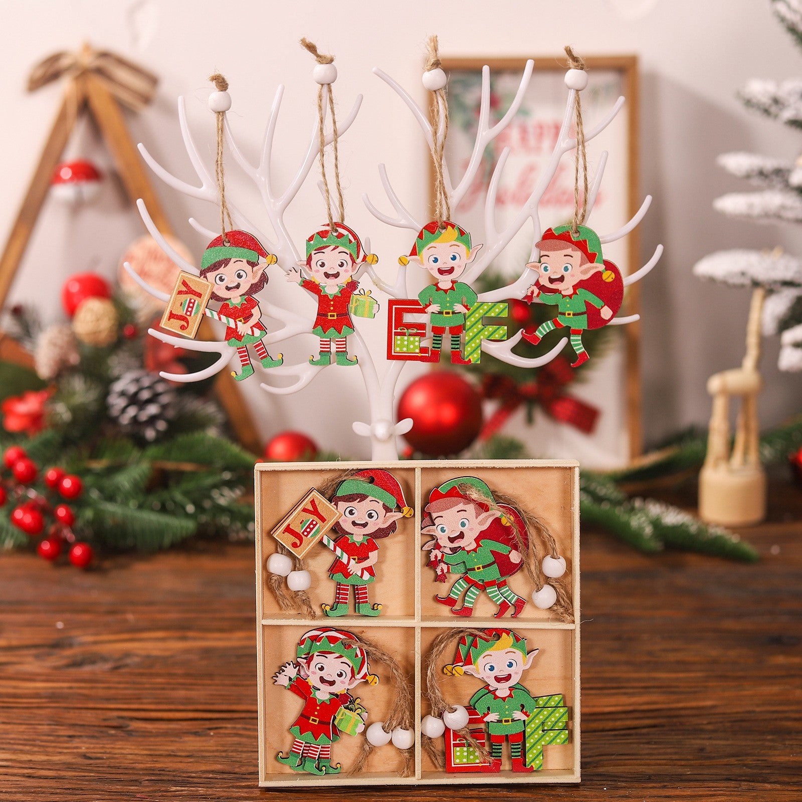 Set 12 Decoratiuni de Craciun din Lemn, cu Snur pentru Agatare in Brad, Model Elfi Diferite Dimensiuni, 4 Modele, Multicolor