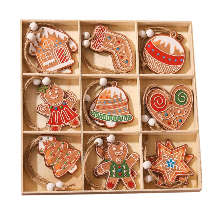 Set 18 Decoratiuni de Craciun din Lemn, cu Snur pentru Agatare in Brad, Modele Diverse , Diferite Dimensiuni, Multicolor