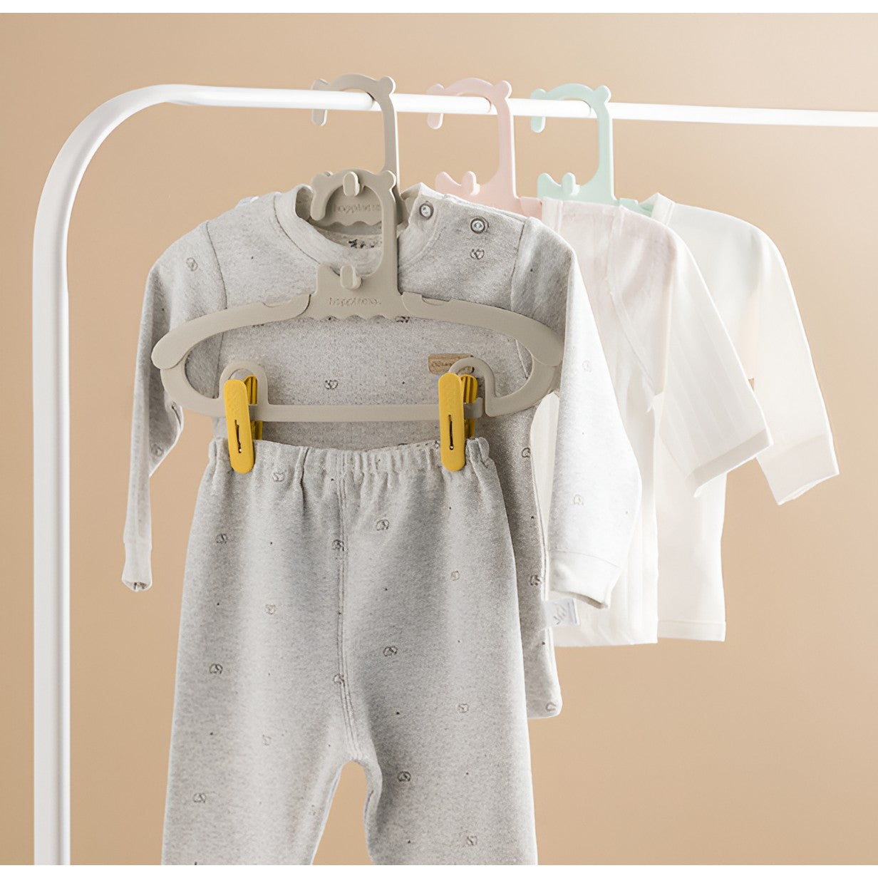 Set 10 de Cleme pentru Haine, de Prindere pentru Pantaloni, Atasabile la Umerase, 1.6x2.3x6.35 cm, Galben