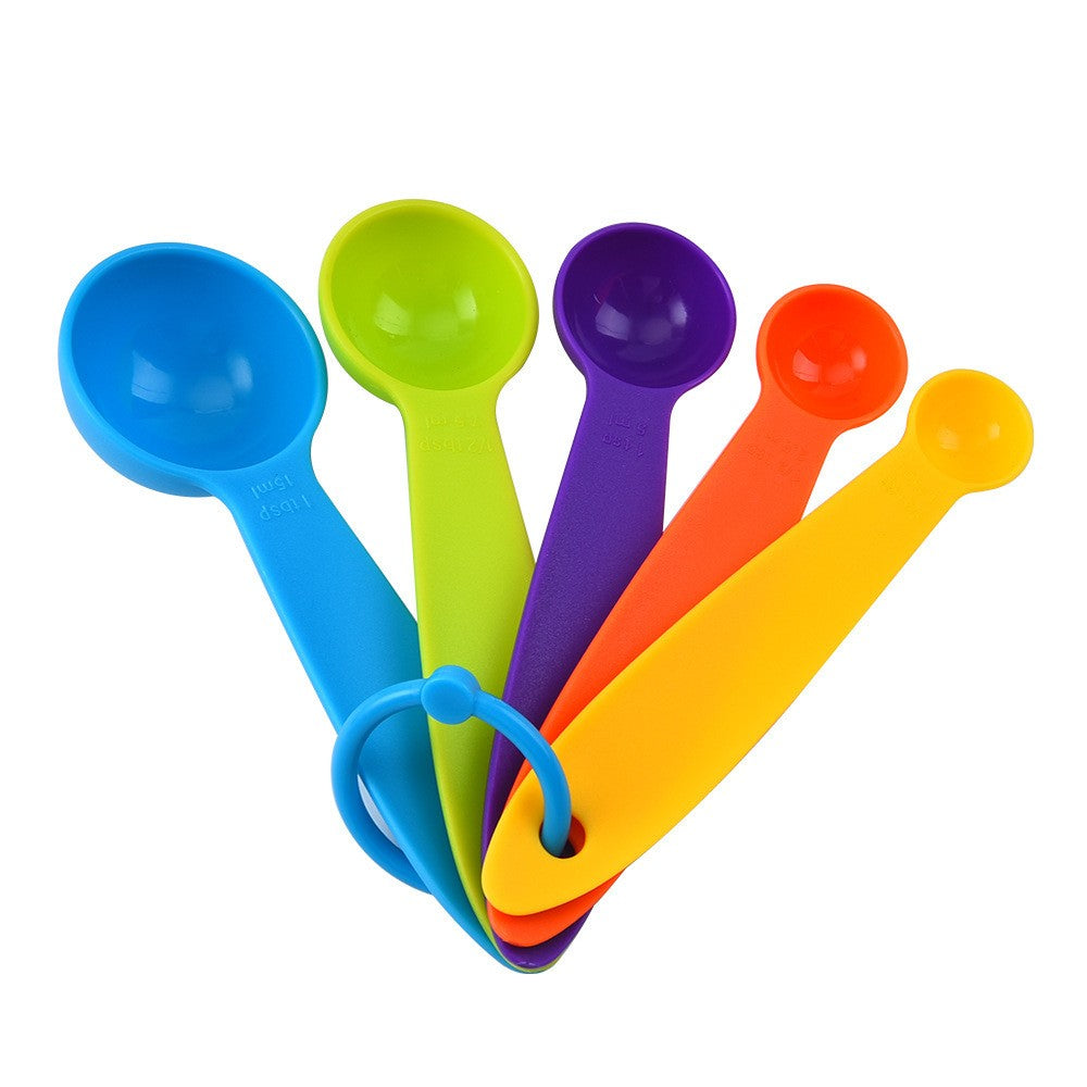 Set 63 Piese Ustensile pentru Ornare Prajituri, din Plastic si Otel Inoxidabil, Forme Briose, Multicolor