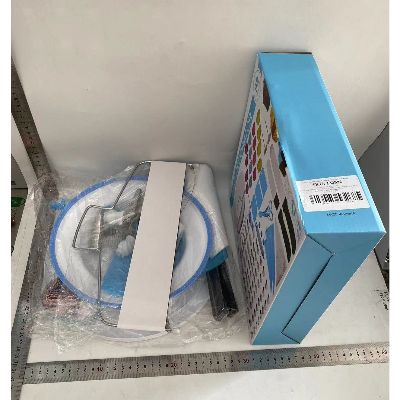 Set 92 Piese Ustensile pentru Ornare Prajituri, din Plastic si Otel Inoxidabil, Forme Briose, Multicolor