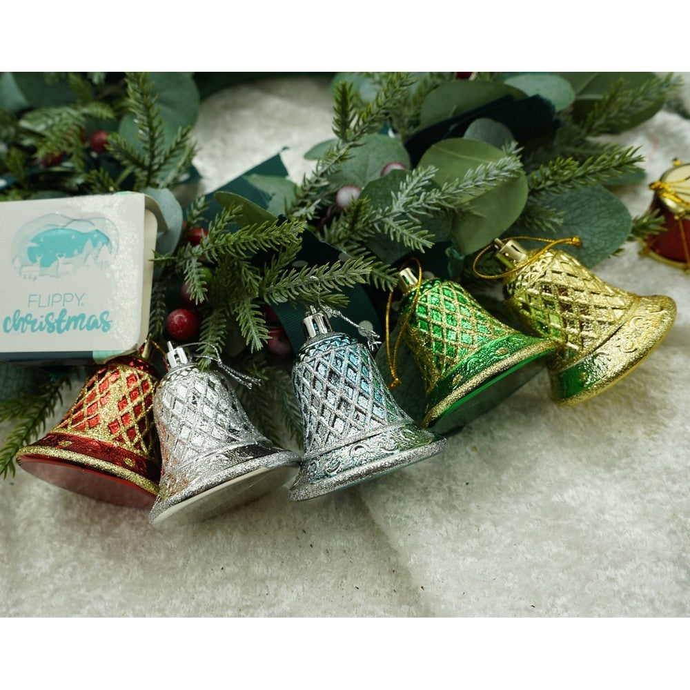 Set de 6 ornamente de brad, de tip Clopotel, Multicolor, cu ø de 5.5 cm, din plastic, cu finisaj sclipitor , cutie 22 cm lungime x 6.7 cm inaltime x 5 cm adancime