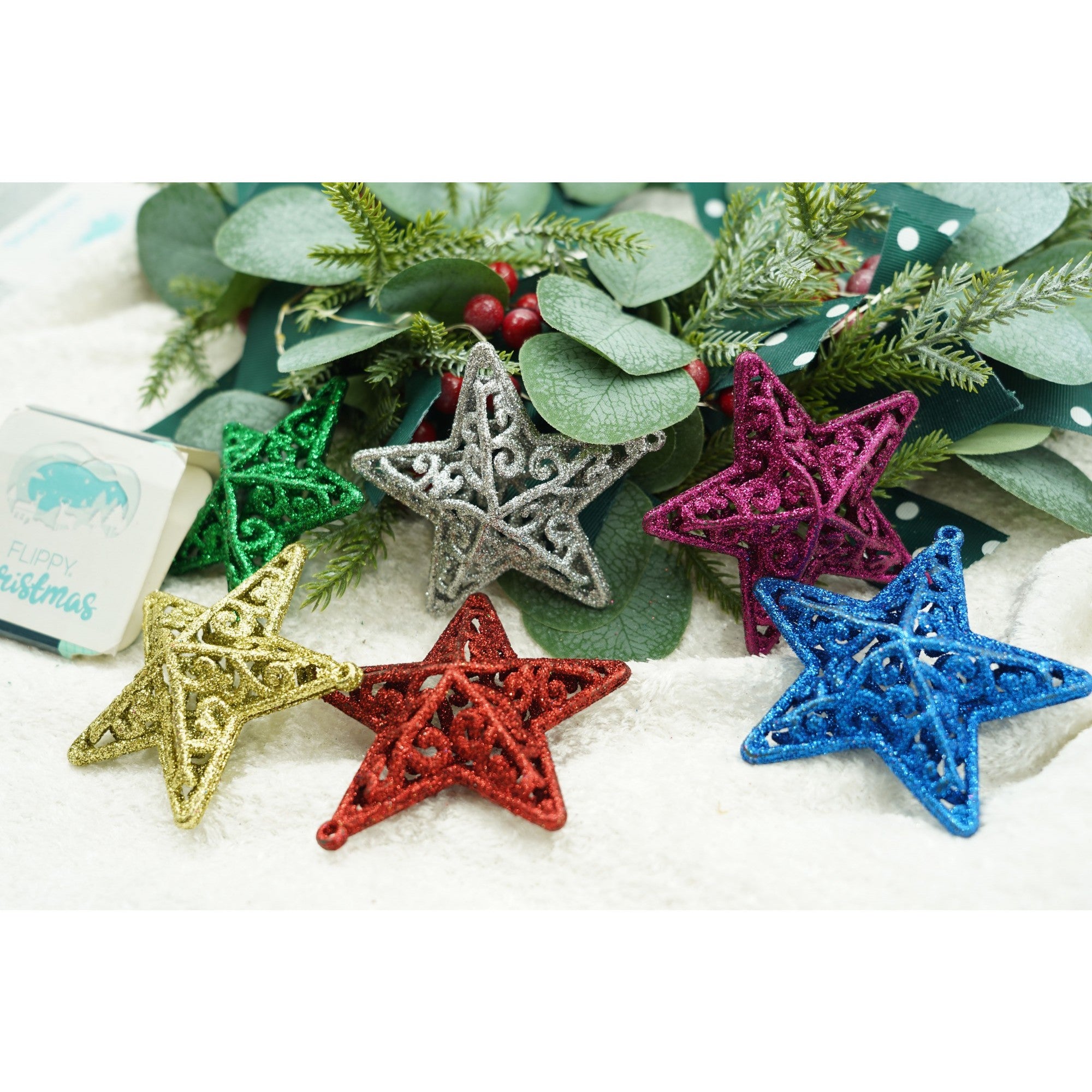Set de 6 ornamente de brad, de tip Stea, Multicolor, din plastic, cu finisaj sclipitor , cutie 3 cm adancime x 31 cm lungime x 9 cm inaltime