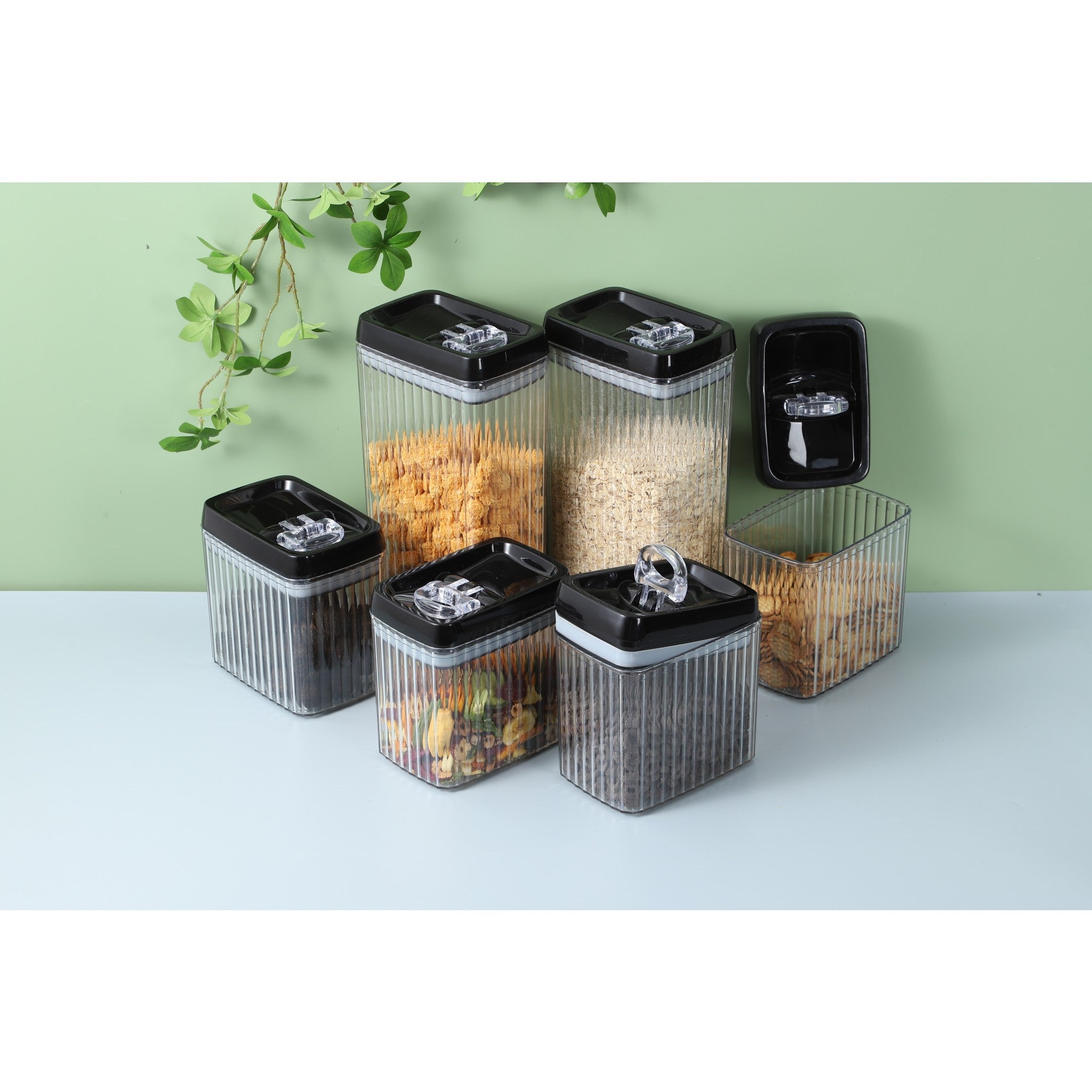 Set 4 Recipiente din Plastic, pentru Alimente/Obiecte, Inchidere Ermetica, Textura Ondulata, 2 x 1.5l, 2 x 3.3 l, Transparent
