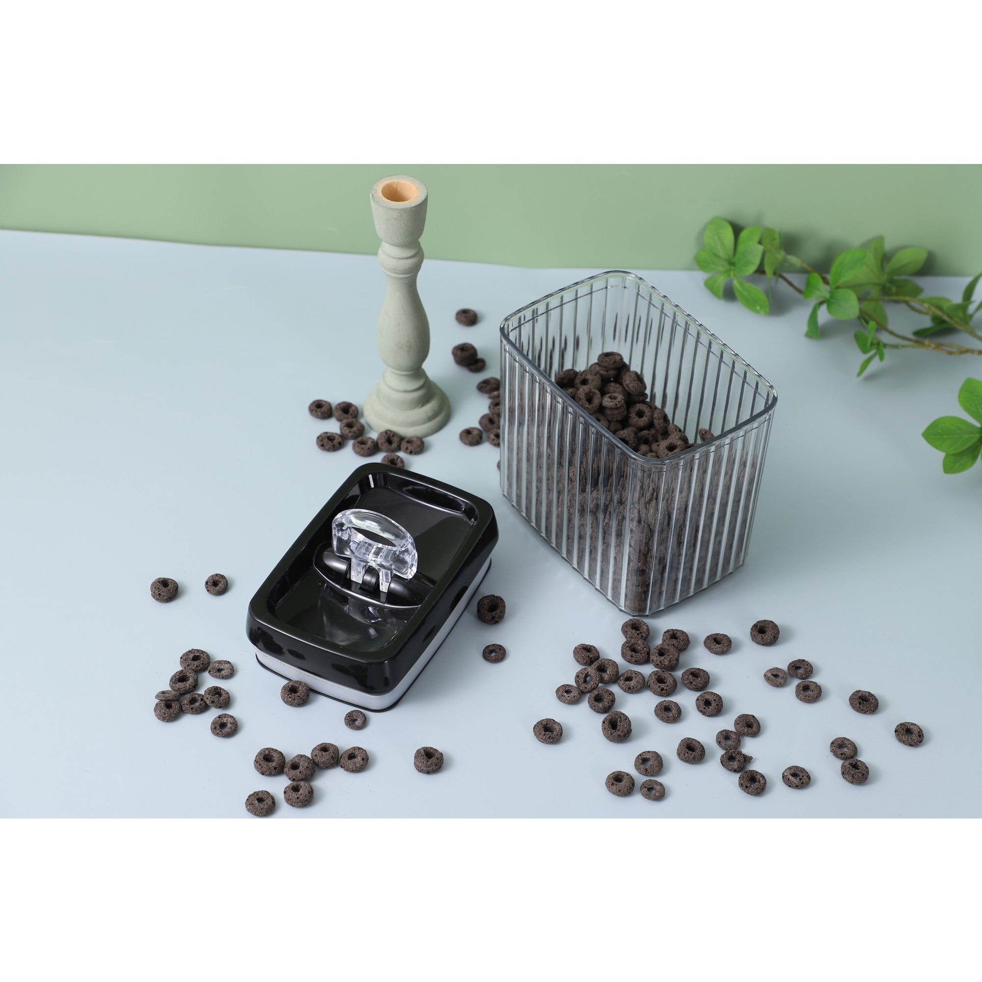 Set 4 Recipiente din Plastic, pentru Alimente/Obiecte, Inchidere Ermetica, Textura Ondulata, 2 x 1.5l, 2 x 3.3 l, Transparent
