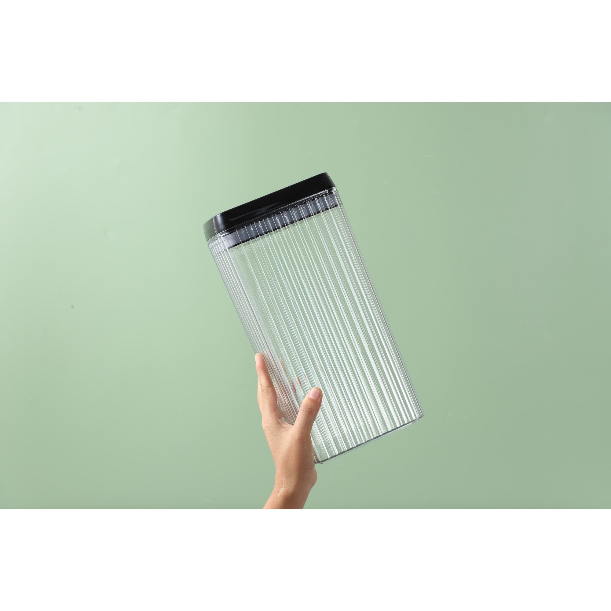 Set 4 Recipiente din Plastic, pentru Alimente/Obiecte, Inchidere Ermetica, Textura Ondulata, 2 x 1.5l, 2 x 3.3 l, Transparent