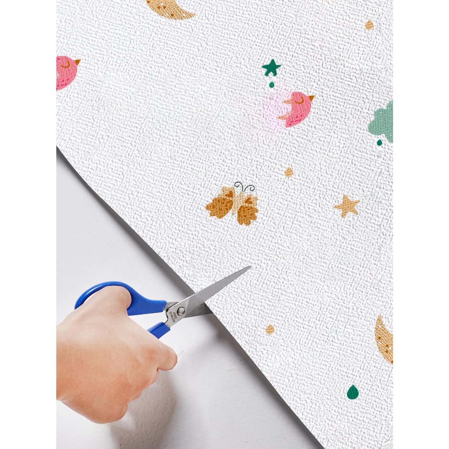 Rola Autoadeziva pentru Perete, din Panza, 10 m, Rezistenta la Umezeala, 2.5 mm Grosime, Model Girafa si Elefant, Multicolor