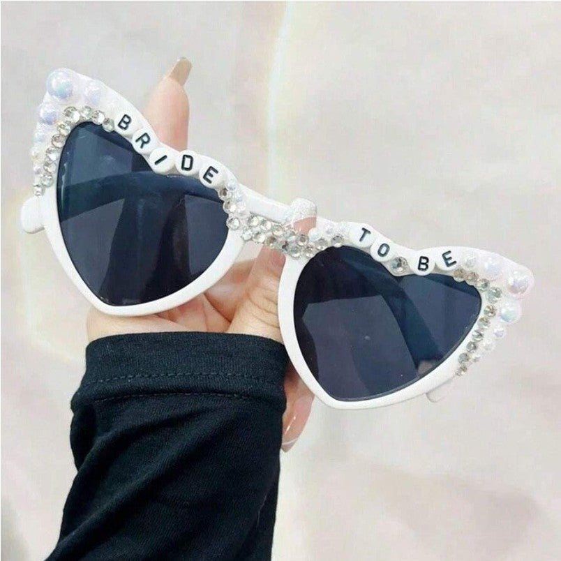 Ochelari Decorativi, Model Bride to Be, cu Perle, pentru Nunta, din PC, 15.3 x 5.7 x 14.5 cm, Alb