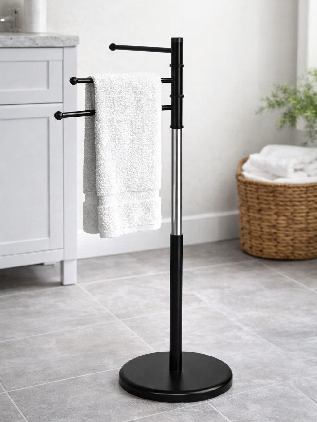 Suport cuier pentru prosoape cu 3 brate egale 32 cm, inaltime 86 cm, negru