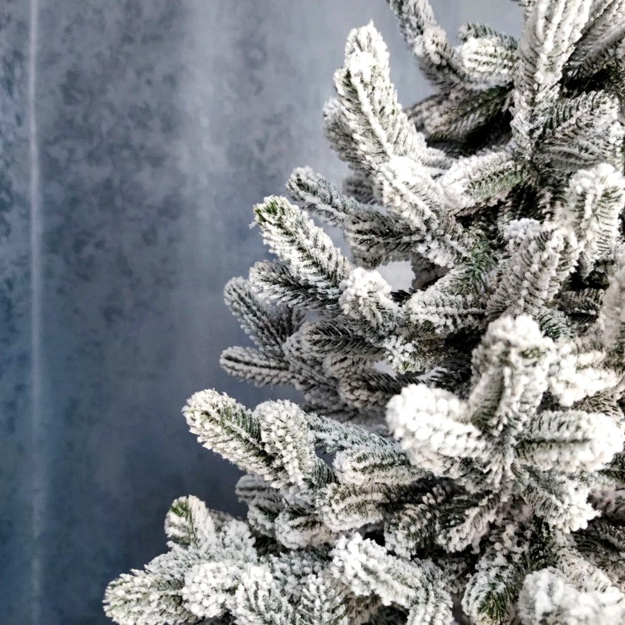Brad artificial Christmas Deluxe by Sersimo, Viena nins, 3D, 210cm