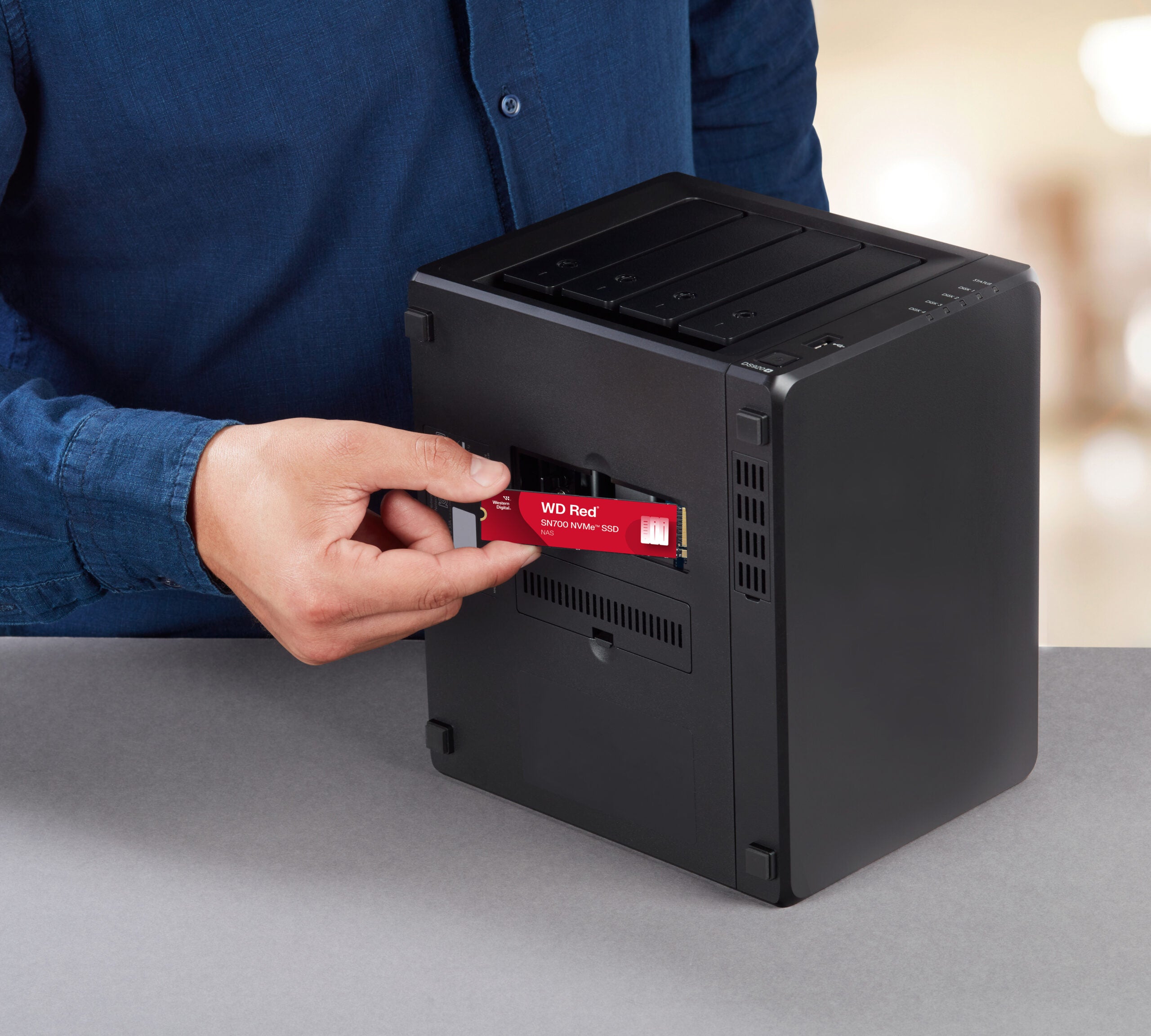 WD Red SSD SN700 NVMe 4TB M.2 2280 PCIe Gen3 8Gb/s internal drive for NAS devices "WDS400T1R0C-68BDK0"